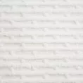 Koc  150x200 cm biały z wytłaczanym wzorem pasów LISA DESIGN 91 Eurofirany