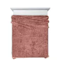 Koc  150x200 cm pudrowo różowy miękki w dotyku z wytłaczanym wzorem CINDY DESIGN 91 Eurofirany