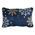 Poszewka na poduszkę 30x45 cm welwetowa zdobiona nadrukiem ze śnieżynkami granatowo, biała CAROL Eurofirany