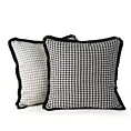 Poszewka na poduszkę 45x45 cm welwetowa w pepitkę zdobiona frędzlami na brzegach jasnopopielata, czarna PEPITKA Eurofirany