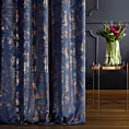 Zasłona szyta na przelotkach OMERTA granatowo miedziana z miękkiej, welwetowej tkaniny z nieregularnym nadrukiem Italissima Eva Minge