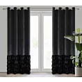 Zasłona czarna zdobiona falbanami z welwetu 140x250 cm przelotka DANI Eurofirany