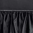 Zasłona czarna zdobiona falbanami i lśniącymi akcentami z welwetu 140x250 cm przelotka CARLI Eurofirany
