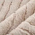 Koc 150x200 cm beżowy, z futrzanej tkaniny zdobiona wytłaczanym efektem 3D KATE Eurofirany
