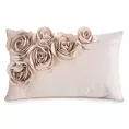 Poszewka na poduszkę 30 x 50 cm welwetowa kolor pudrowy zdobiona aplikacja w róże Eurofirany