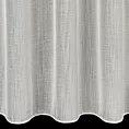 Firana szyta na taśmie fala naturalna z gładkiej, miękkiej etaminy z delikatnie zarysowanym wzorem w prążki, wykończona obciążnikiem