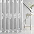 Firana szyta na flexach biała z miękkiej tkaniny typu ADEN z efektem deszczyku, zdobiona haftem łańcuszkowym