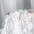 Zasłona biała zdobiona pasem aplikacji 3D róż 140x270 cm taśma ROSES Eva Minge Eurofirany