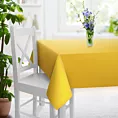Obrus szyty żółty z gładkiej tkaniny zaciemniającej typu dimout wykończona obciążnikiem