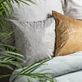 Poszewka na poduszkę 45x45 cm welwetowa ze srebrnym motywem liści bananowca miętowa BLINK Eurofirany