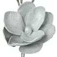 Kwiat sztuczny dekoracyjny z lśniącym brokatem srebrny Eurofirany