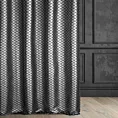 Zasłona szyta na taśmie 5 cm czarno srebrna z szenilowej tkaniny w geometryczny wzór przetykany błyszczącą nicią Italissima Eva Minge
