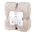 Koc flano 200x220 cm beżowy zdobiony wytłaczanym wzorem CARO DESIGN 91 Eurofirany