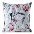 Poszewka na poduszkę 45x45 cm z tkaniny wodoodpornej na taras oraz balkon zdobiona nadrukiem subtelnych kwiatów biało, niebieska GARDEN Eurofirany