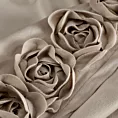 Zasłona ciemnobeżowa z welwetu zdobiona aplikacją 3D róż 140x270 cm taśma - ROSES Eva Minge Eurofirany