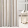 Zasłona szyta na taśmie fala kremowa z tkaniny welwetowej w pionowe prążki, wykończona obciążnikiem