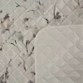 Narzuta welwetowa kremowo, jasnoszara 200x220 cm zdobiona nadrukiem kwiatu jabłoni BLINK 5 EUROFIRANY PREMIUM