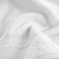 Ręcznik do rąk 30x50 cm bawełniany kolor biały z koronką oraz subtelnym haftem 500 g/m2 SISI Eurofirany