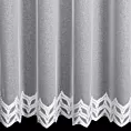 Firana szyta na taśmie fala biała z połyskiwej tkaniny ozdobionej haftem i kryształkami
