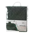 Narzuta welwetowa ciemnozielona 220x240 cm pikowana metodą hot press w geometryczny wzór LUIZ 3 DESIGN 91 Eurofirany