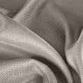 Zasłona szyta na taśmie fala szara z tkaniny z dodatkiem połyskującej nici, z widocznym ozdobnym splotem