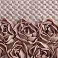 Narzuta welwetowa pudrowa 220x240 cm zdobiona pasem róż 3D ROSES Eva Minge Eurofirany