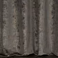 Tkanina zasłonowa z welwetu zdobiona delikatnym ornamentowym wzorem z błyszczącą przecierką Eurofirany