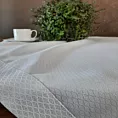 Bieżnik na stół biały 85x85 cm JOWITA zdobiony srebrną błyszczącą nicią w wzór geometryczny z elegancką listwą