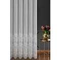 Firana szyta na przelotkach biało srebrna z matowej tkaniny ADEN haftowanej w botaniczny wzór, wykończona obciążnikiem