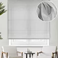 Roleta rzymska biała z półprzeźroczystej tkaniny z efektem deszczyku, wykończona obciążnikiem
