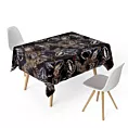 Obrus szyty czarny z miękkiej, welwetowej tkaniny, z nadrukowanym dużym wzorem kwiatowym