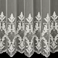 Firana szyta na taśmie 5 cm naturalna z matowej tkaniny ADEN ozdobionej szenilowym haftem ornamentowym Pierre Cardin