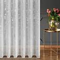 Firana szyta na przelotkach biało srebrna z tkaniny typu ADEN z efektem deszczyku, zdobionej niereguralnym srebrnym nadrukiem, wykończona obciążnikiem