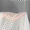Firana szyta na przelotkach kremowa z matowego PERU, zdobiona ażurowym haftem w kółeczka tworząc poziome pasy