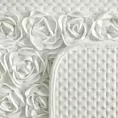Narzuta welwetowa kremowa 220x240 cm zdobiona pasem róż 3D ROSES Eva Minge Eurofirany
