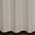 Zasłona szyta na taśmie fala jasnobeżowa z gładkiej tkaniny zaciemniającej typu dimout wykończona obciążnikiem