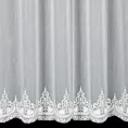 Firana szyta na taśmie 5 cm SHARK kremowo srebrna z delikatnej matowej tkaniny ozdobionej miękkim, łańcuszkowym haftem