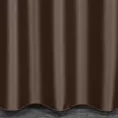 Zasłona szyta na przelotkach brązowa z gładkiej tkaniny zaciemniającej typu dimout wykończona obciążnikiem