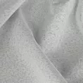 Poszewka szyta srebrna ze strukturalnej tkaniny typu blackout, zaciemniająca w 100%