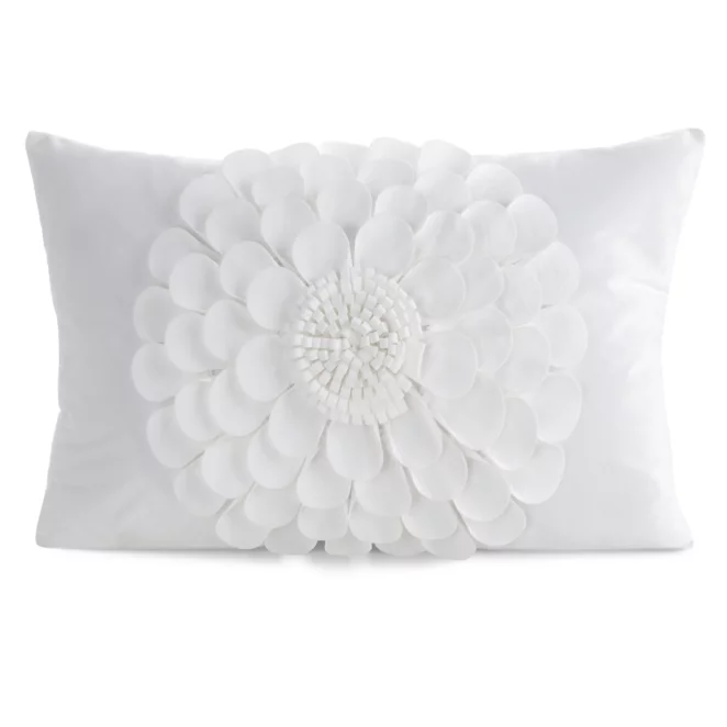 Poszewka na poduszkę 30 x 50 cm z welwetu kolor kremowy zdobiona kwiatem 3D FLORES 2 Eurofirany