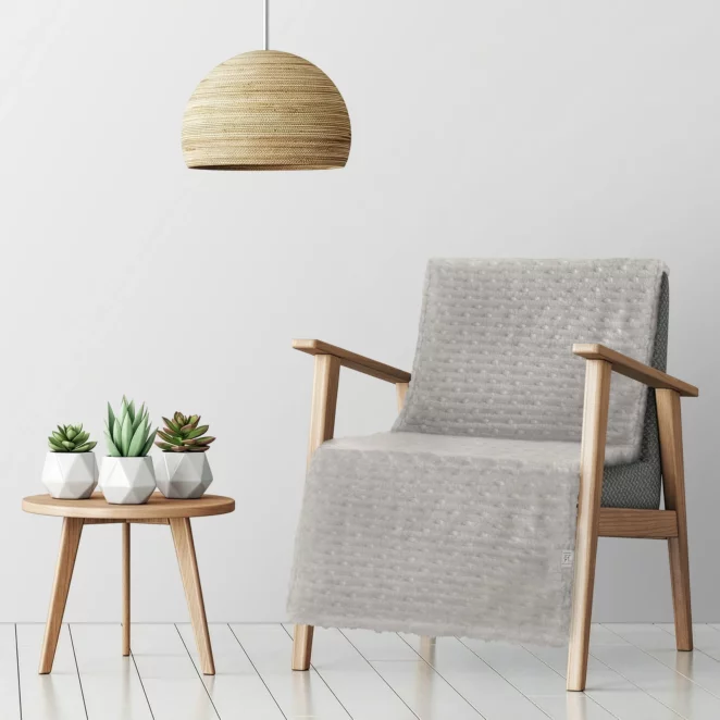 Narzuta-koc na fotel  70x160 cm srebrna z wytłaczanym wzorem pasów LISA DESIGN 91 Eurofirany
