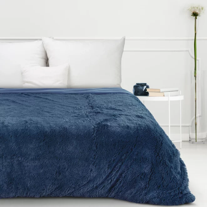 Koc o strukturze miękkiego futra 200x220 cm granatowy TIFANY 1 DESIGN 91 Eurofirany