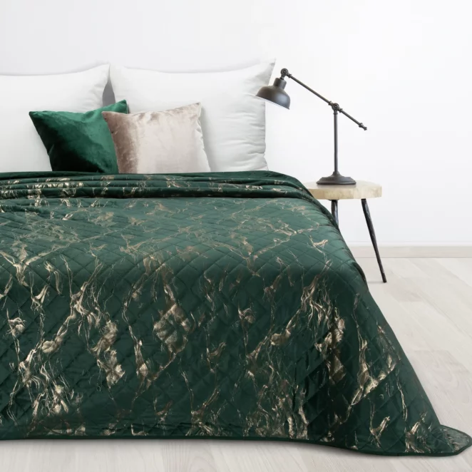 Narzuta welwetowa ciemnozielono, złota 220x240 cm z welwetu zdobiona wzorem marmuru LUIZ 6 DESIGN 91 Eurofirany