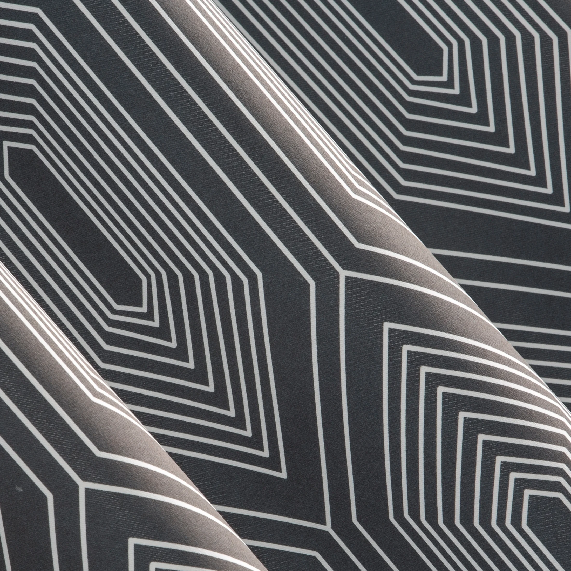 Zasłona grafitowo, z geometrycznym wzorem zaciemniająca 140x250 cm przelotka DIADEM Eurofirany
