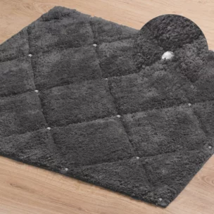 Dywanik bawełniany zdobiony geometrycznym wzorem z kryształkami 50x70 cm CHIC Eurofirany