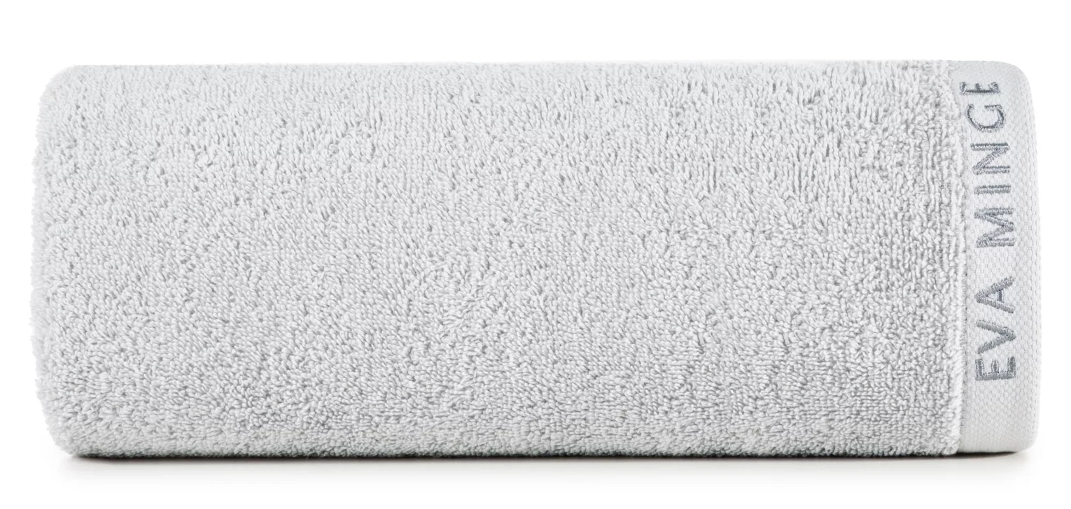 Ręcznik kąpielowy 70x140 cm bawełniany kolor srebrny z haftowanym logiem Eva Minge 550 g/m2 VENUS Eurofirany