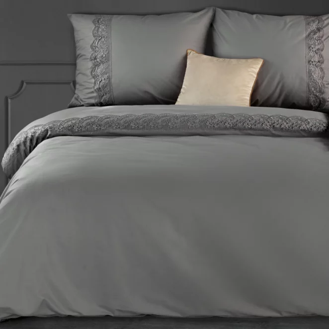 Pościel bawełniana 160x200 cm komplet 3 częściowy  kolor stalowy zdobiona elegancką koronką LANA1 Eurofirany Premium