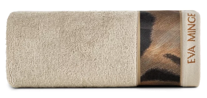 Ręcznik kąpielowy 50X90 cm bawełniany kolor beżowy,czarny z designerską bordiurą 500 g/m2 EVA 23 Eva Minge Eurofirany