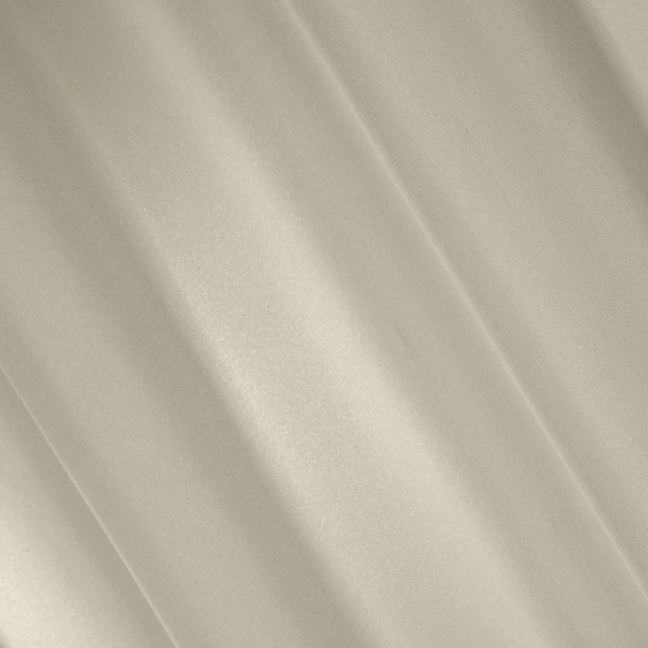 EVITA CAPPUCCINO ZASŁONA Z MATOWEJ TKANINY GŁADKA 140x250 cm NA PRZELOTKACH