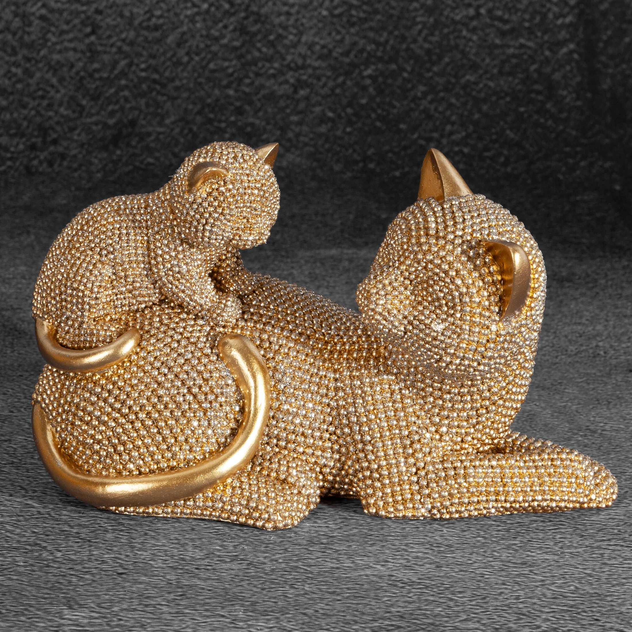 Figurka złota koty o drobnym strukturalnym wzorze 19x9x12 cm ELDO Eurofirany